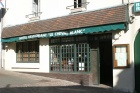 The familiar frontage of the Hotel Restaurant Le Cheval Blanc.